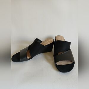 Reaction Kenneth Cole Black Open Toe Wedge 2 1/2 Inch Mules Sz9M